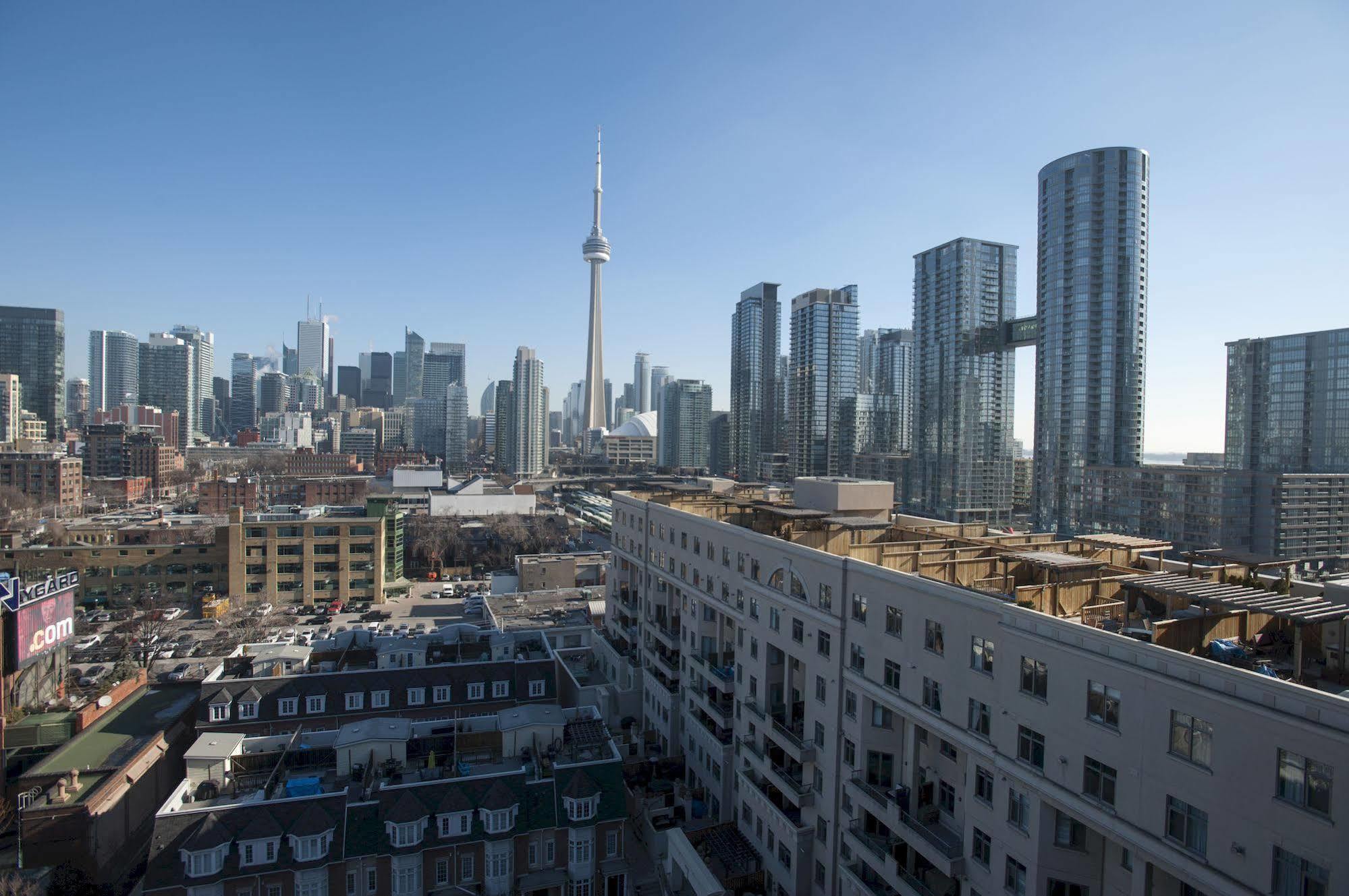 Life Suites Luxury Downtown Condos 多伦多 外观 照片